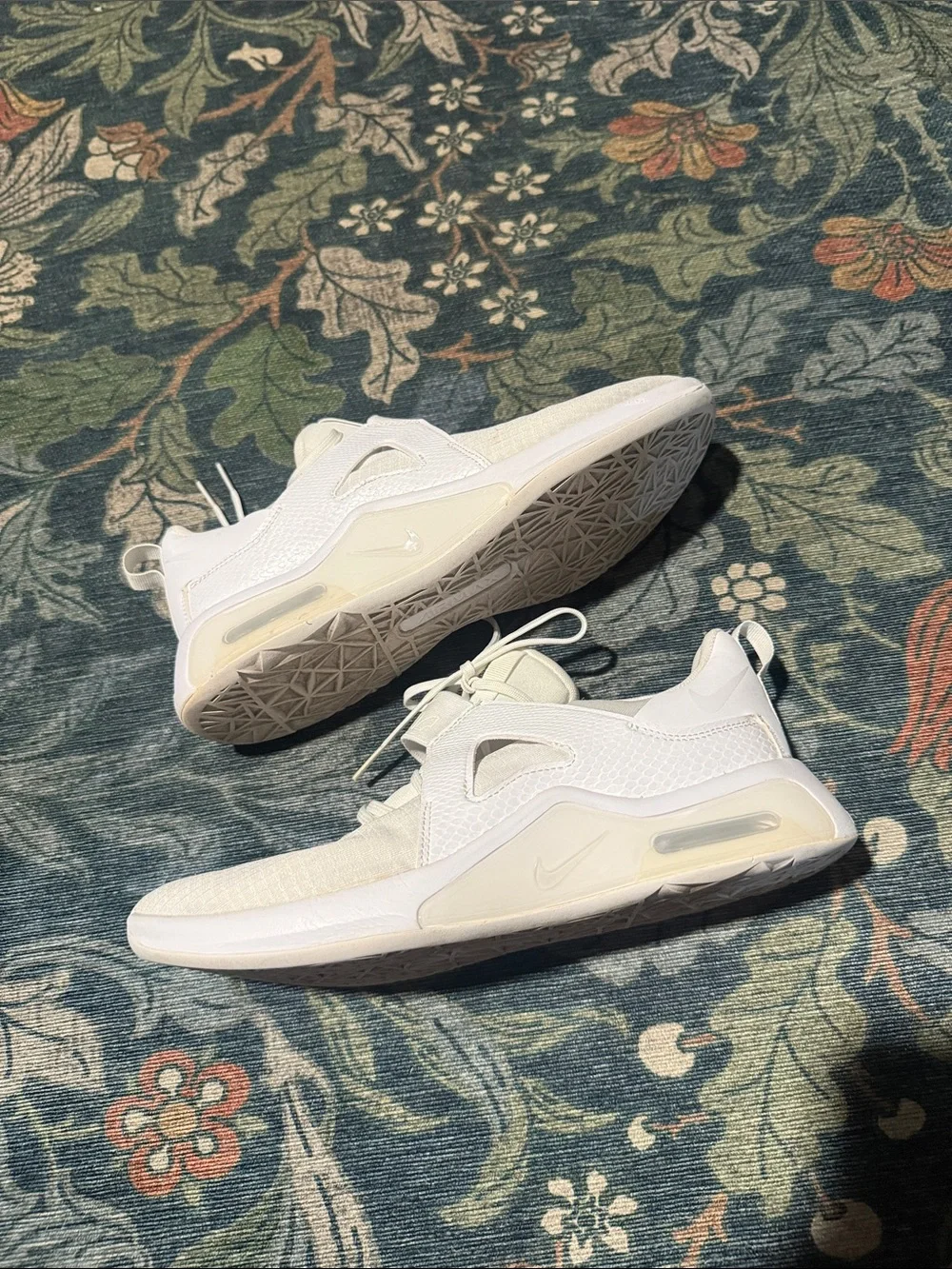 Nike Women’s Cream/White Athletic Running Shoes